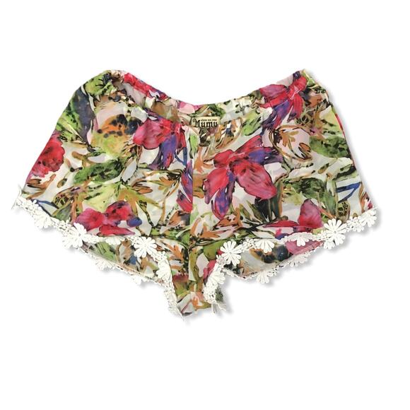 Show Me Your Mumu White Bri Lace Floral Shorts M - Picture 3 of 6